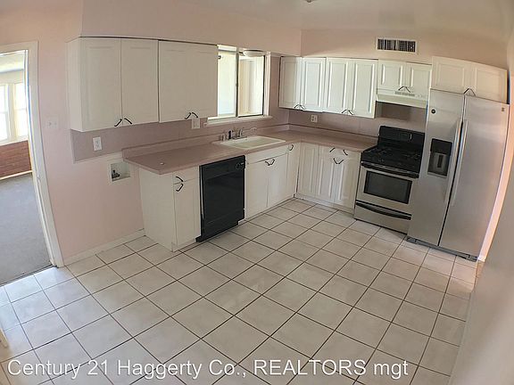 4th image of 5741 Waldorf Dr