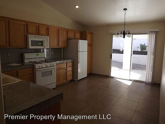 4th image of 1871 Mesquite Canyon Dr