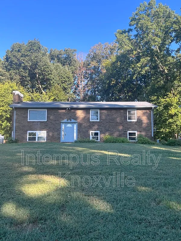 Farragut — Photo 2