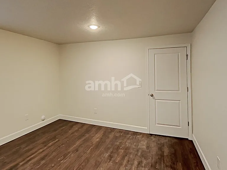 2381 E Frontier St — Photo 19