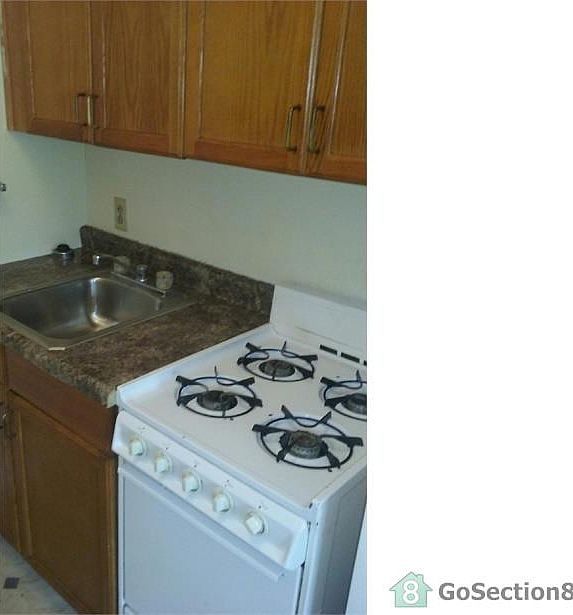 2nd image of 407 N Longwood St