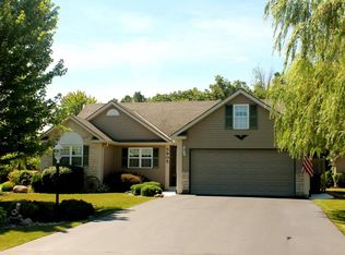 5905 Eagle Point Dr, Racine, WI 53406