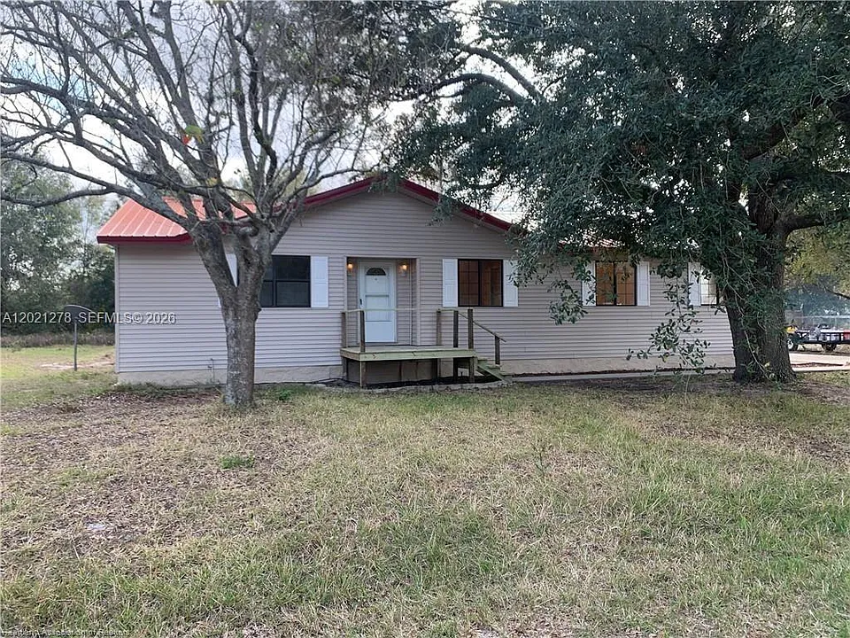2225 N Unicorn Rd