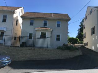 1068 Howellville Rd, Berwyn, PA 19312