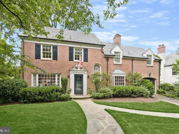 5210 Portsmouth Rd, Bethesda, MD 20816