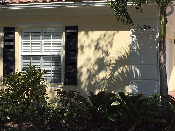 4th image of 4084 SE Maryhill Pl