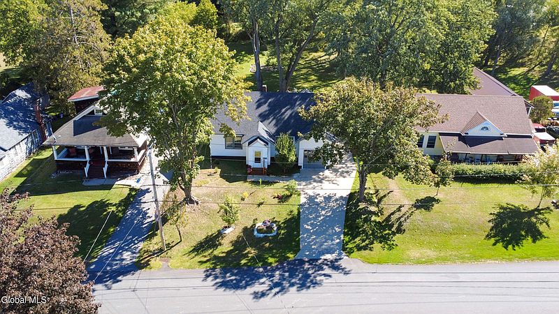 3rd image of 11 Shaper Avenue