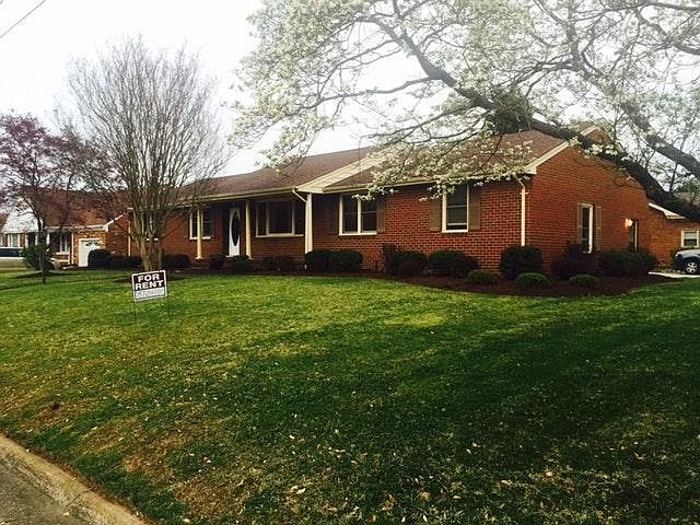 1st image of 904 Hillview Blvd