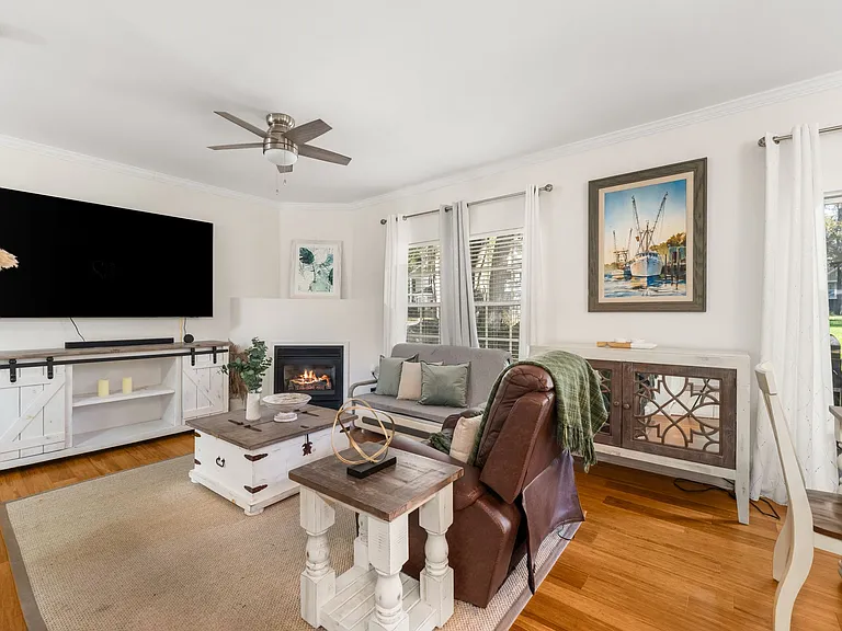 10000 SW 52nd Ave #35 — Photo 5