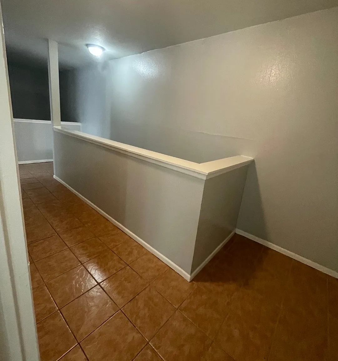 2 bed, 1.5 bath, 1200 sqft, $1,100 — Photo 4