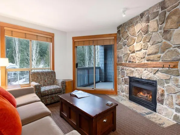 2036 London Ln #220D, Whistler, BC V8E 0N7