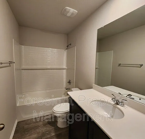 538 Concho St — Photo 24