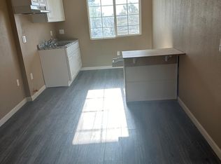 11564 4th Ave #2, Hesperia, CA 92345