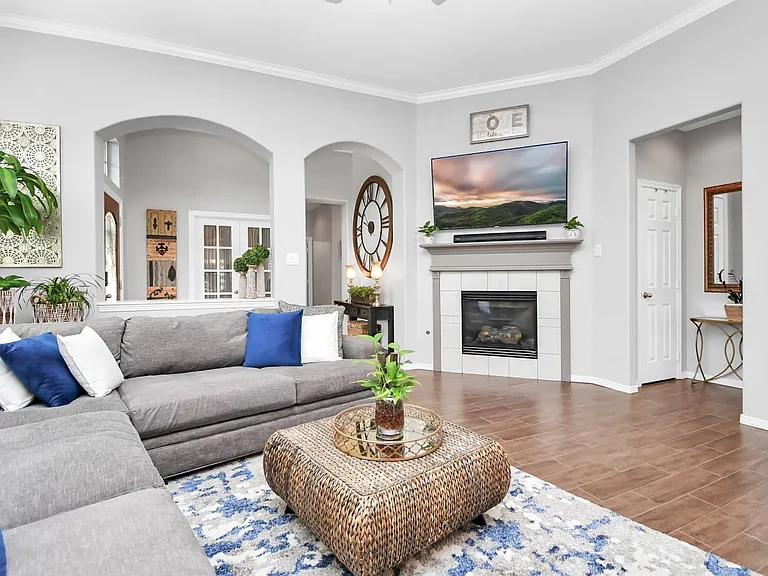 8624 Sunset Loch Dr — Photo 6