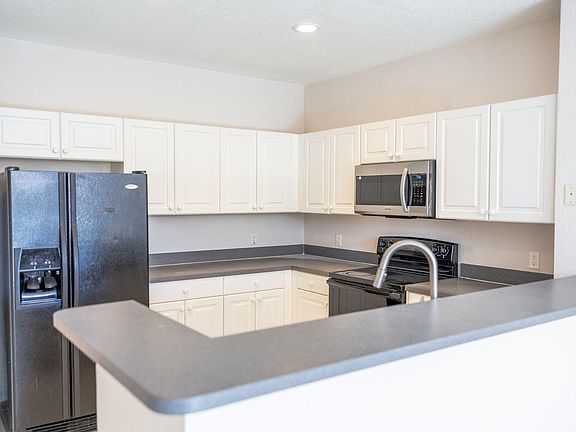 3rd image of 8250 Prestige Commons Drive W