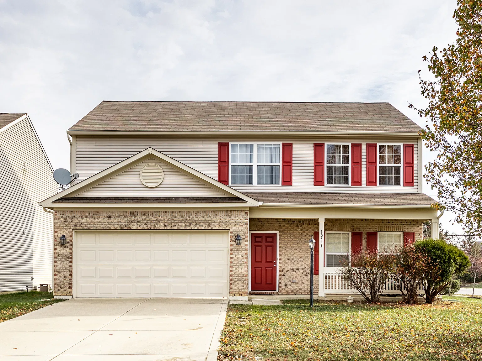 3 bed, 2.5 bath, 2280 sqft, $2,100 — Photo 1