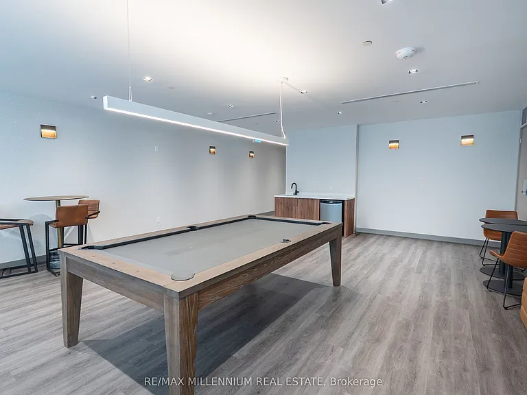 5105 Hurontario St #Penthouse 6 — Photo 22