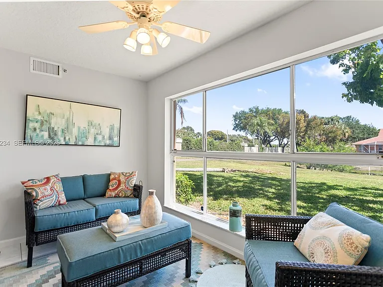5876 Regal Glen Dr #101 — Photo 3