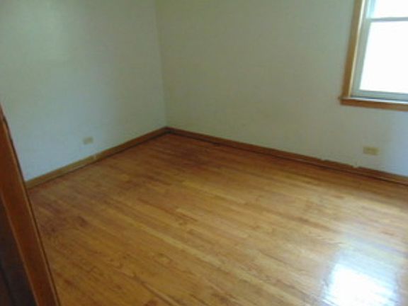 5th image of 11365 S Edbrooke Ave