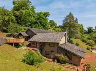2910 Crest Terrace Dr, Chattanooga, TN 37404