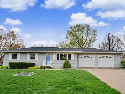 1935 Fairmeadows Ct, Bettendorf, IA, 52722
