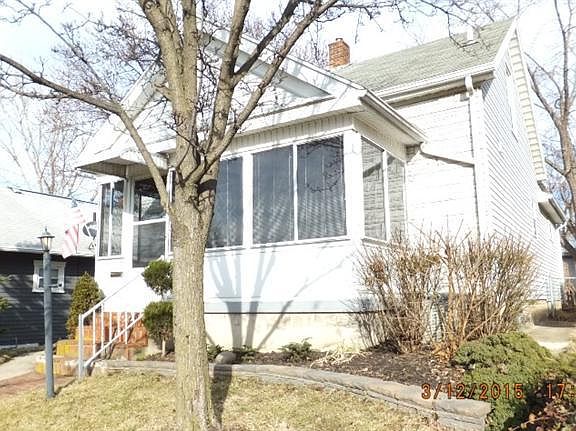 3rd image of 814 Kolping Ave