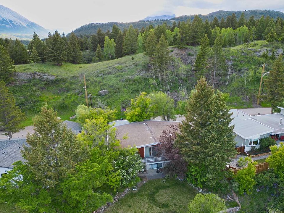 2nd image of 2021 73rd St