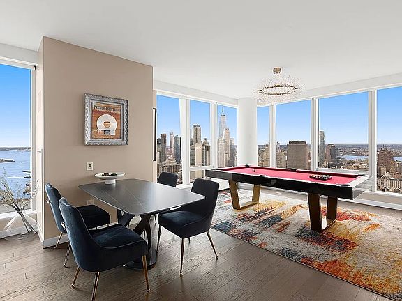 3rd image of 252 South St #58J