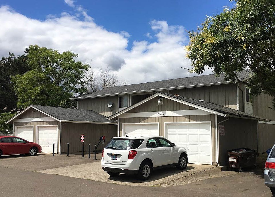 2nd image of 3637 47th Ave NE