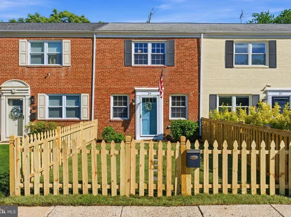 29 Mount Vernon Ave, Alexandria, VA 22301