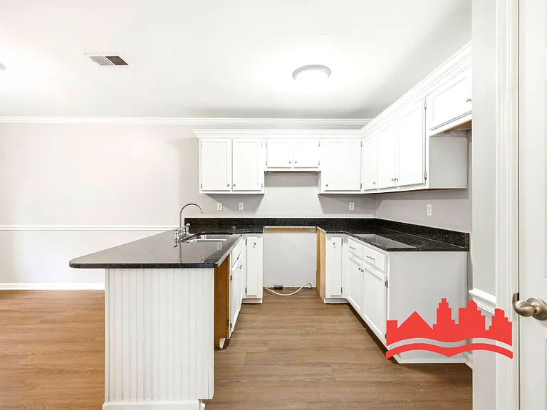 6945 Ginwood Cv — Photo 12