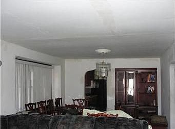 3rd image of 2403 Wood Ave