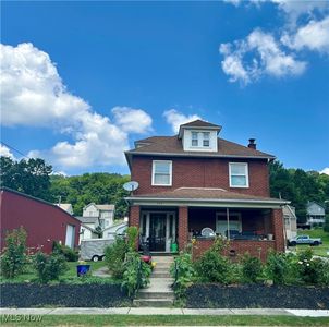 342 E Liberty St, Lowellville, OH, 44436
