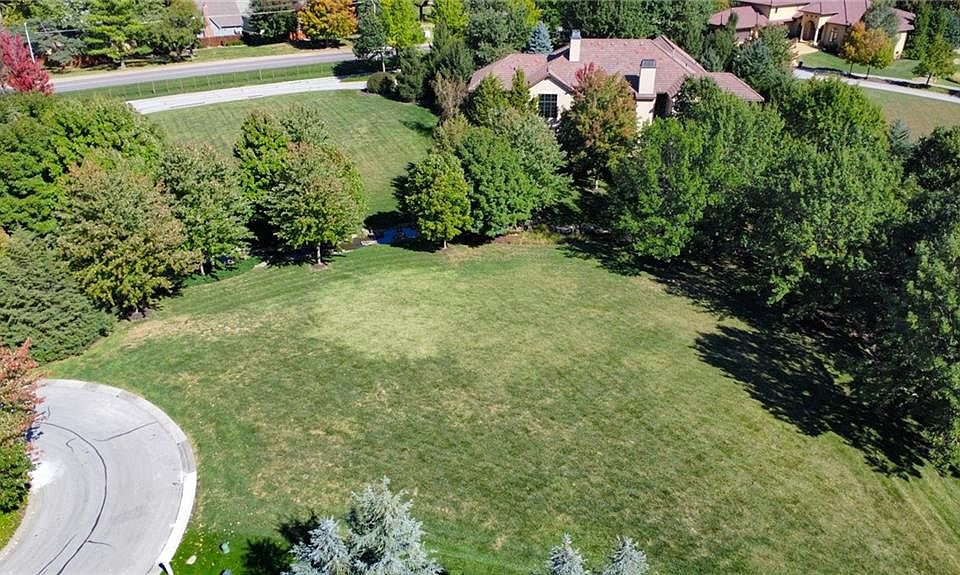8309 Maplewood Dr, Lenexa, KS 66215 MLS 2459653 Zillow