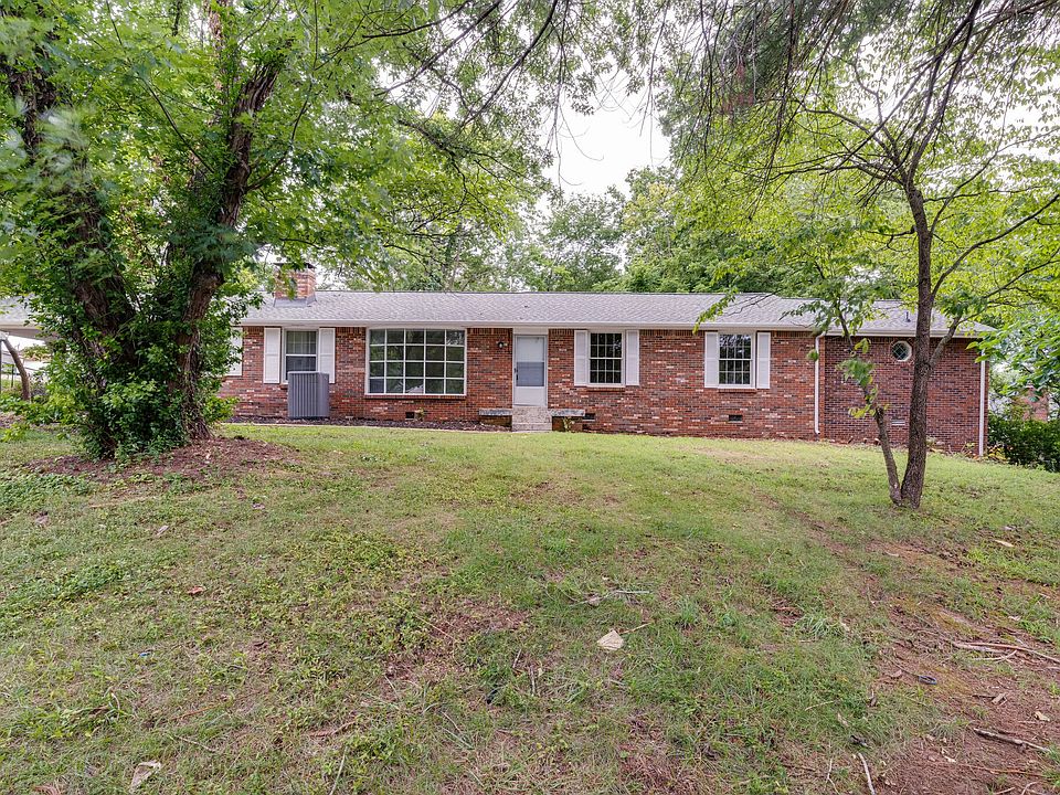 1st image of 104 Little John Pl