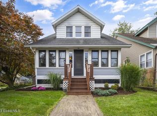 32 Ash St, Rensselaer, NY 12144