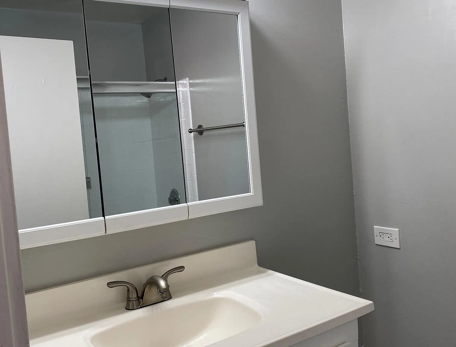 Studio, 400 sqft, $2,225 — Photo 3