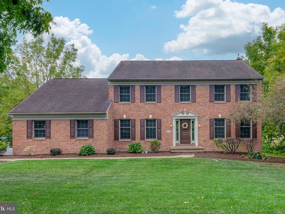 1st image of 2874 Wimbledon Ln