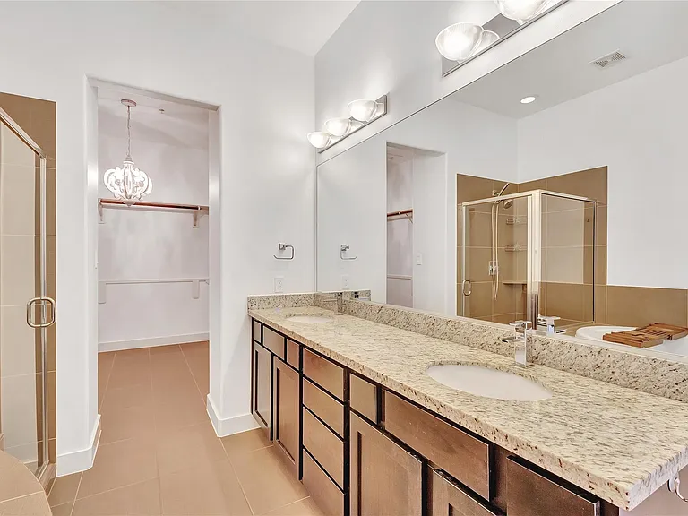 2323 Polk St #305 — Photo 24