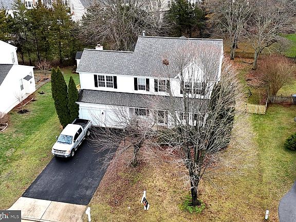 4th image of 14885 Greenhill Crossing Dr