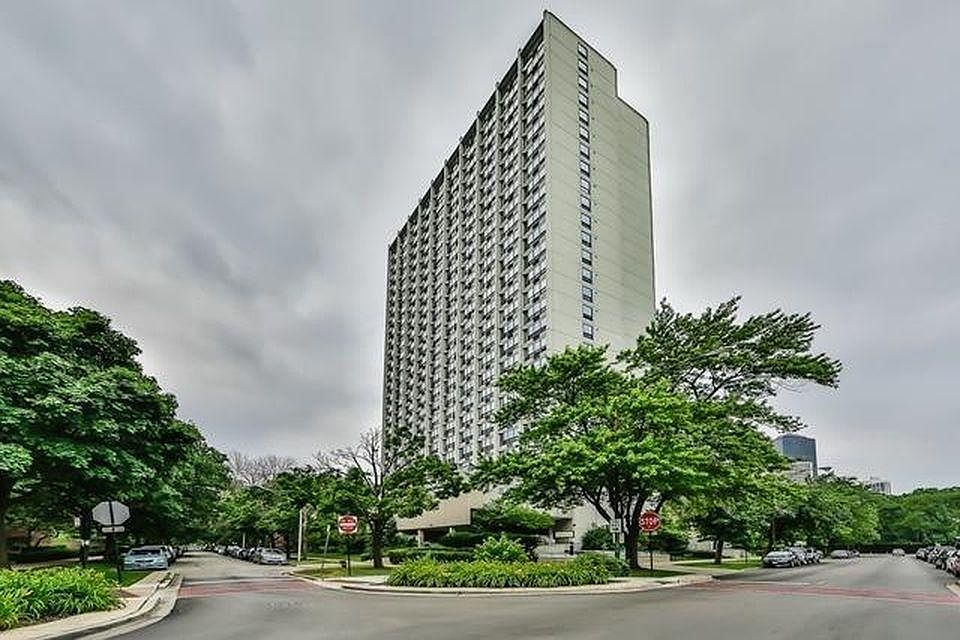 1st image of 5100 N Marine Dr APT 14J