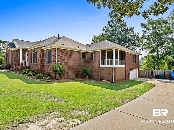 4th image of 30406 Maury Ct