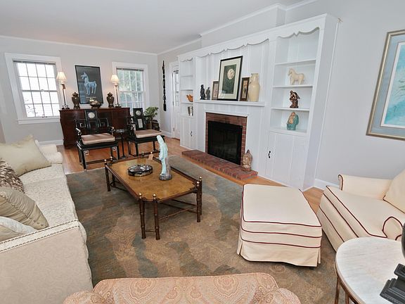 5th image of 188 Montrose Way