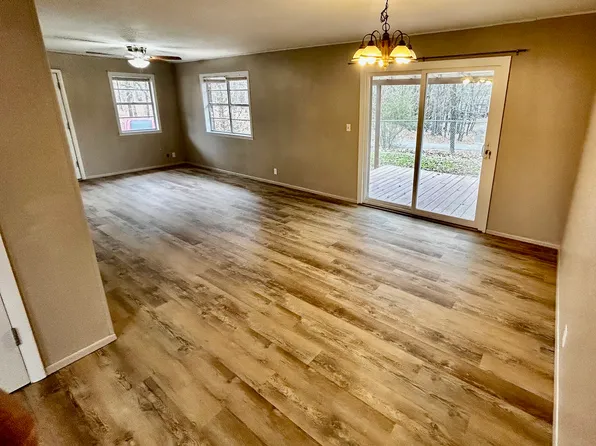 2632 Ouachita Cir, Mena, AR 71953