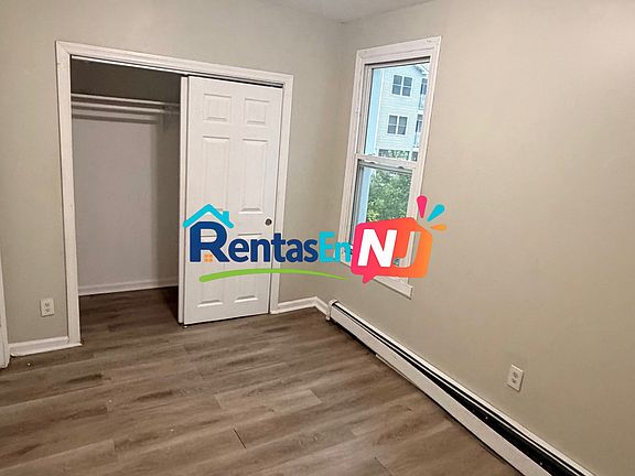 4th image of 26 Taylor St Floor 2