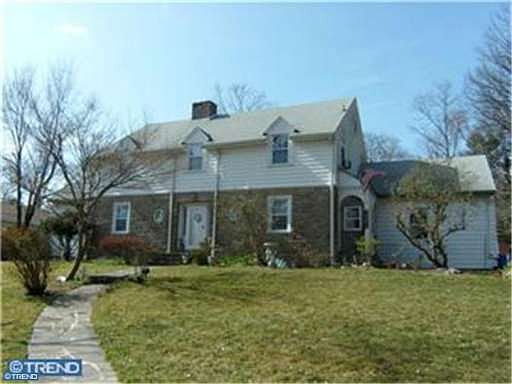 2nd image of 10870 Crestmont Ave