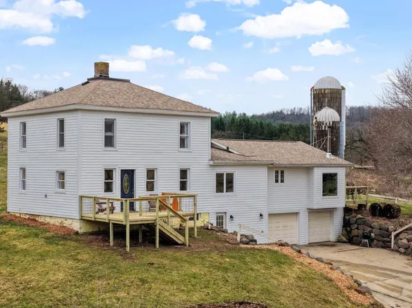 3850 County Y Road, Dodgeville, WI 53533