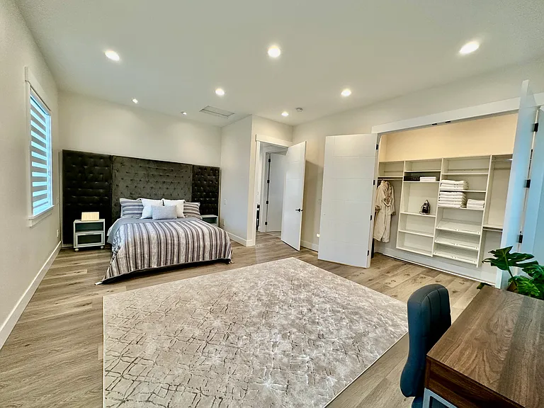 6235 Lake Washington Blvd SE — Photo 13