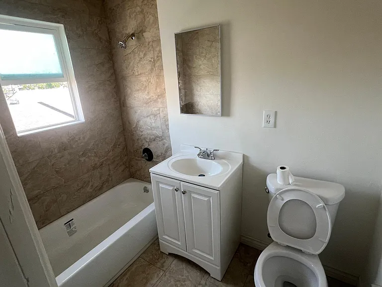 405 S Garfield Ave — Photo 5