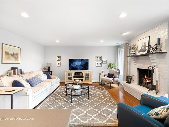 5th image of 701 Lake Hinsdale Dr APT 103